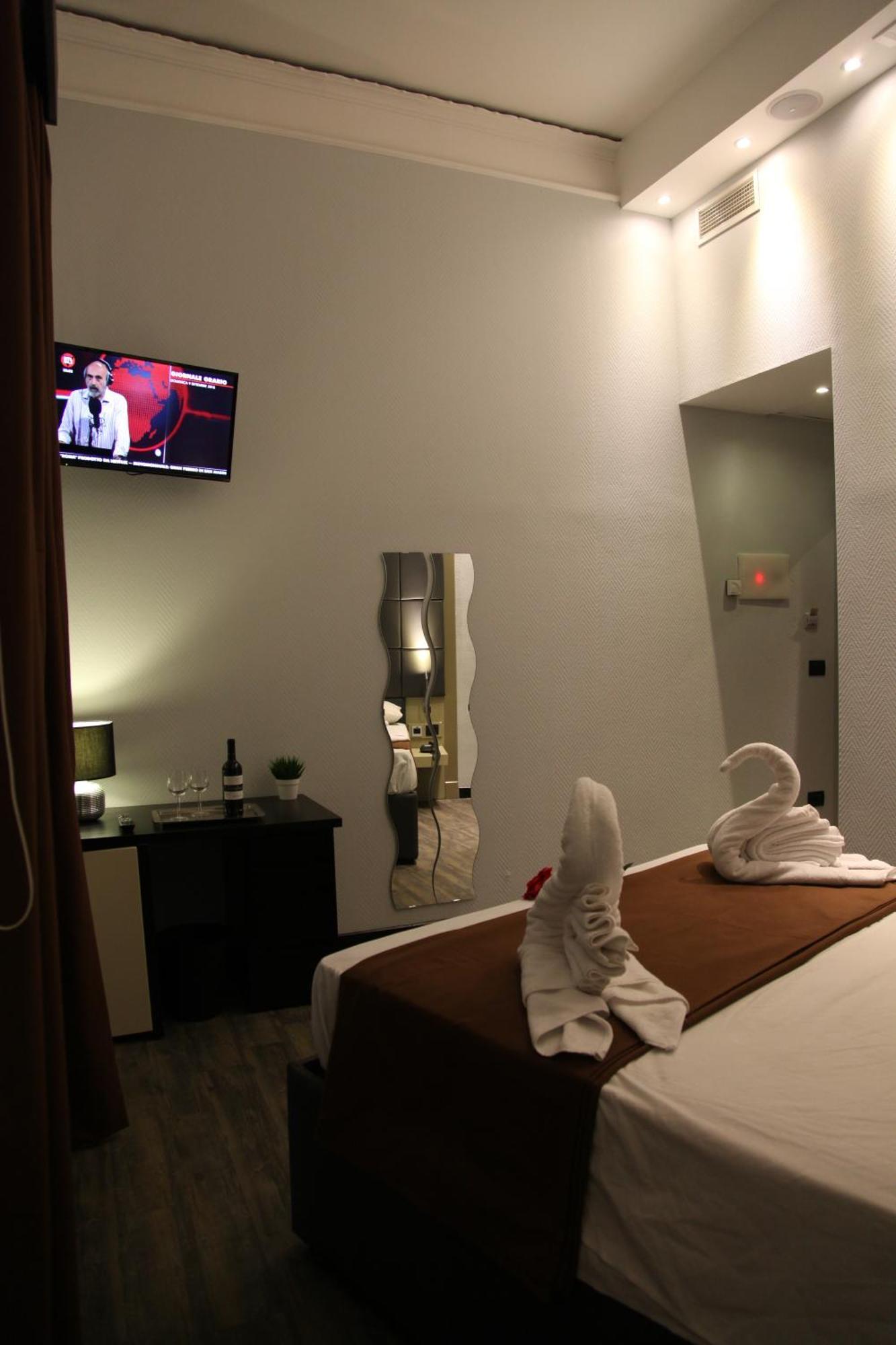 Dolce Vita Rooms Naples Luaran gambar
