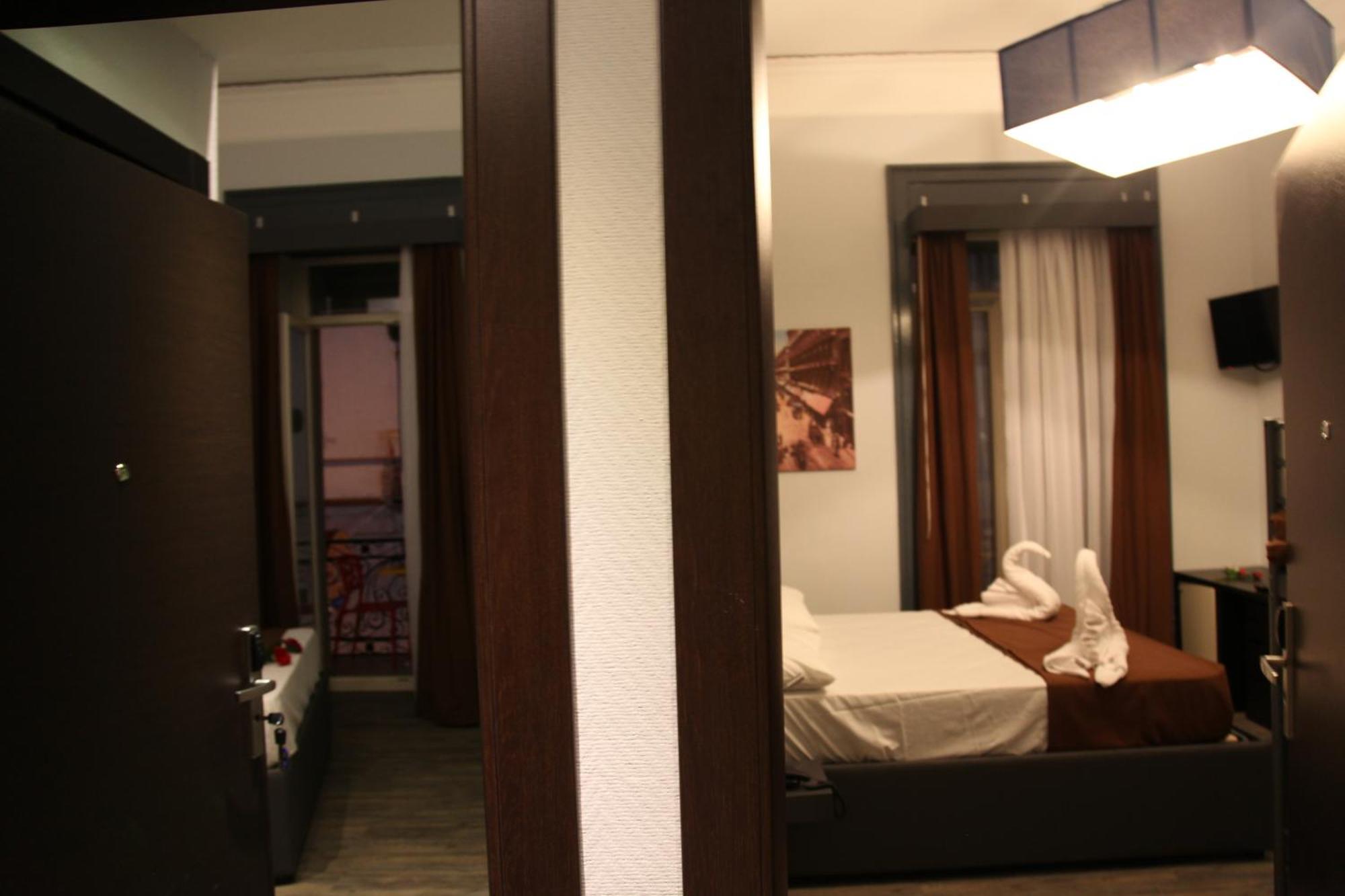 Dolce Vita Rooms Naples Luaran gambar